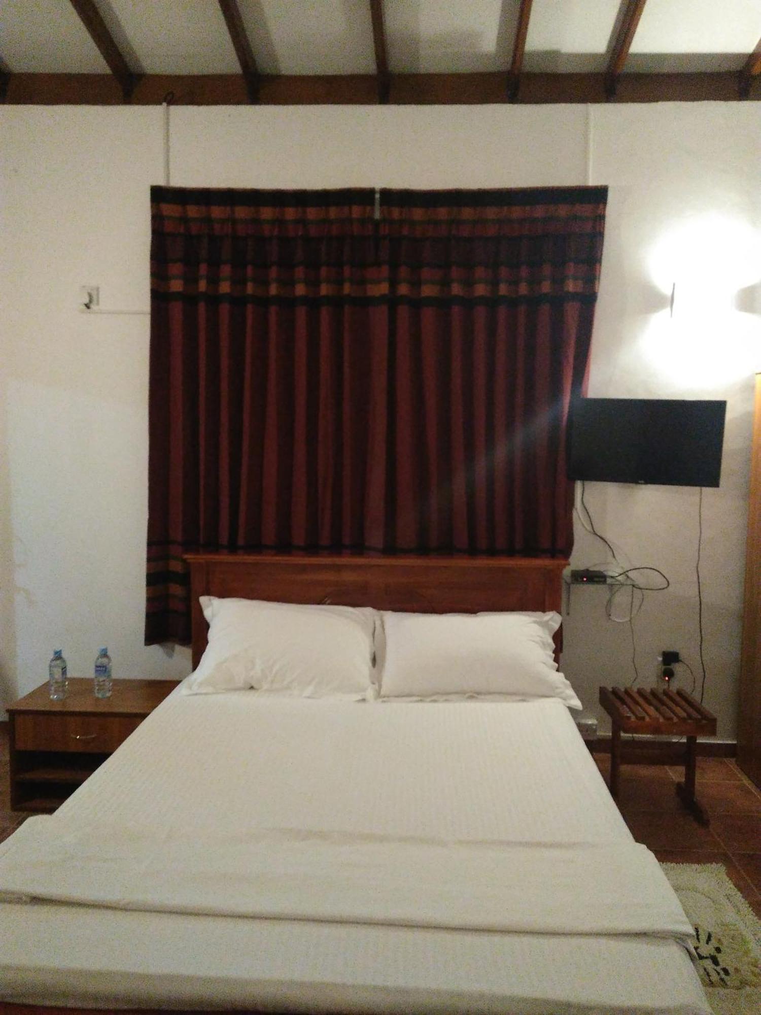 The Rock House Apartment Katunayaka Екстериор снимка