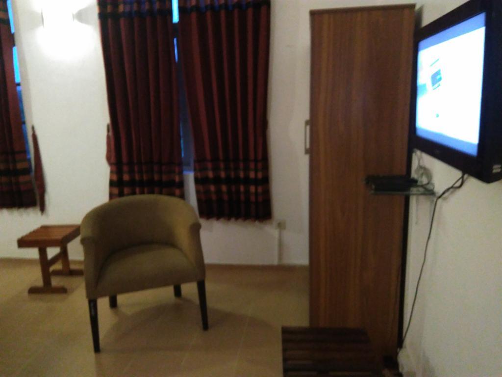 The Rock House Apartment Katunayaka Екстериор снимка