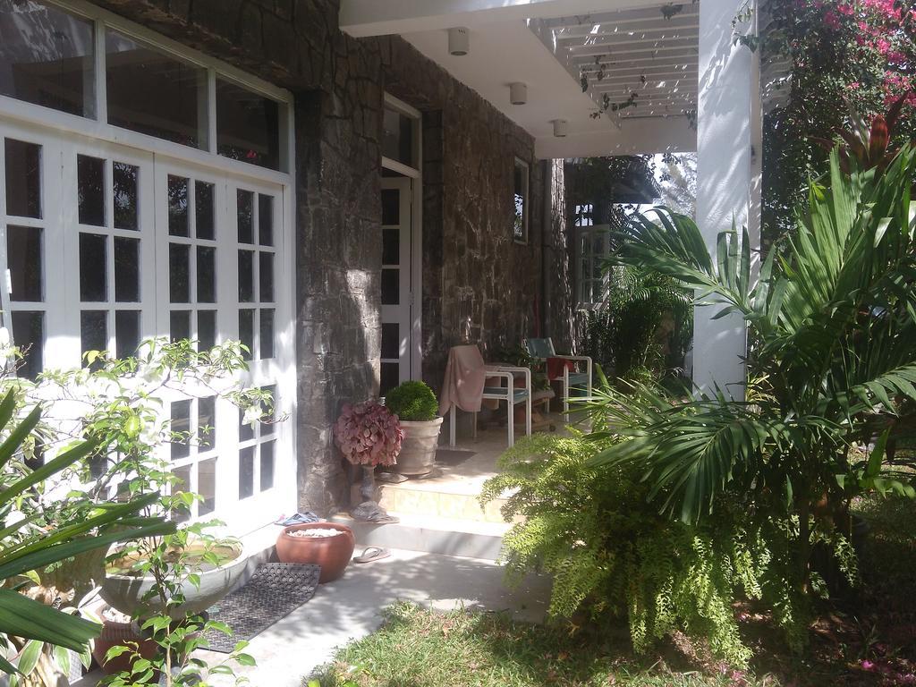 The Rock House Apartment Katunayaka Екстериор снимка