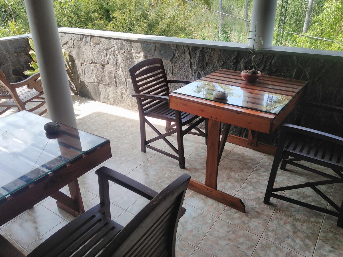 The Rock House Apartment Katunayaka Екстериор снимка