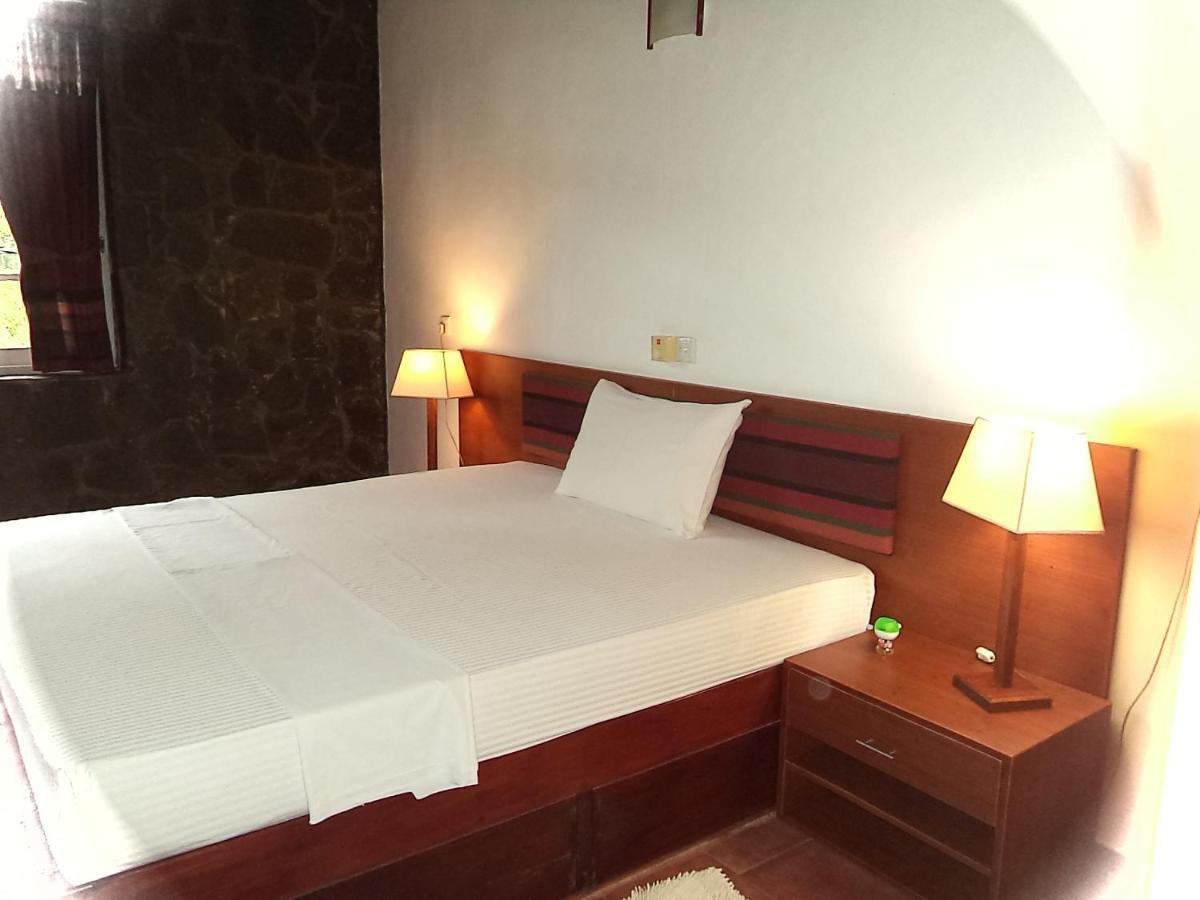 The Rock House Apartment Katunayaka Екстериор снимка